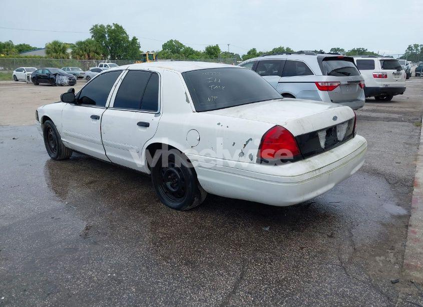 Photo 3 of 2007 Ford Crown VICTORIA POLICE/POLICE INTERCEPTOR/PURSUIT (VIN 2FAFP71W27X142773)