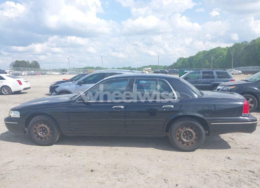 Photo 14 of 2005 Ford Crown VICTORIA POLICE (VIN 2FAFP71W45X149530)