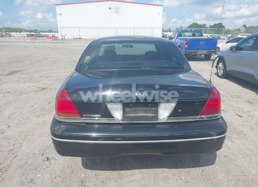 Photo 16 of 2005 Ford Crown VICTORIA POLICE (VIN 2FAFP71W45X149530)