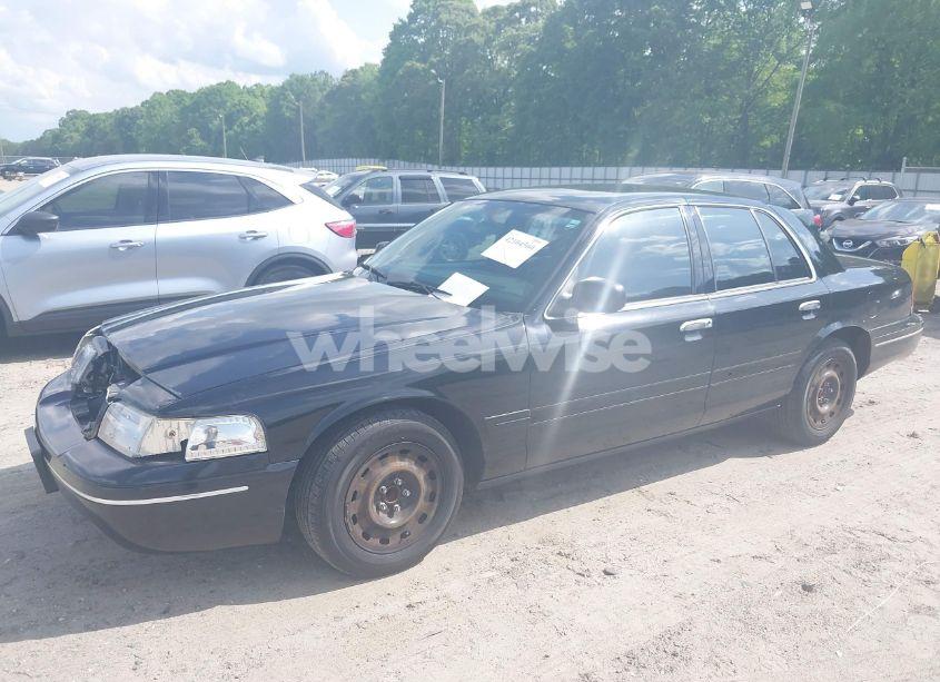 Photo 2 of 2005 Ford Crown VICTORIA POLICE (VIN 2FAFP71W45X149530)