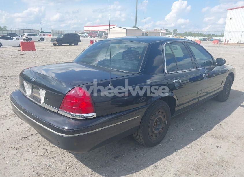 Photo 4 of 2005 Ford Crown VICTORIA POLICE (VIN 2FAFP71W45X149530)