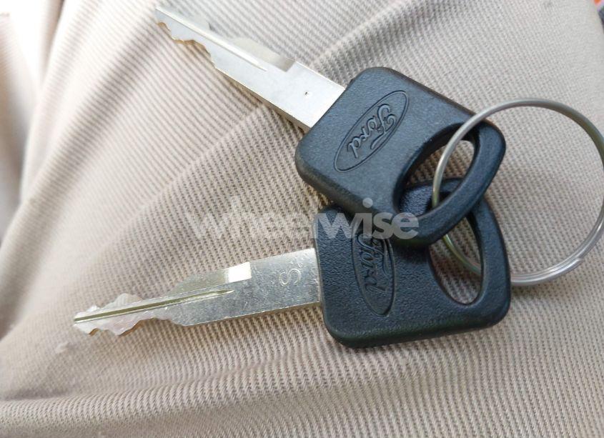 Photo 11 of 2000 Ford Crown VICTORIA POLICE INTERCEPTOR (VIN 2FAFP71W4YX136846)