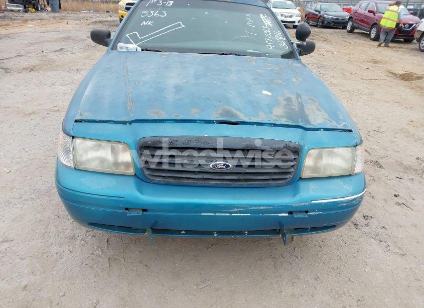 Photo 13 of 2000 Ford Crown VICTORIA POLICE INTERCEPTOR (VIN 2FAFP71W4YX136846)