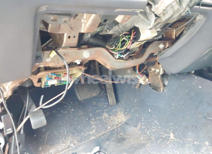 Photo 6 of 2000 Ford Crown VICTORIA POLICE INTERCEPTOR (VIN 2FAFP71W4YX136846)