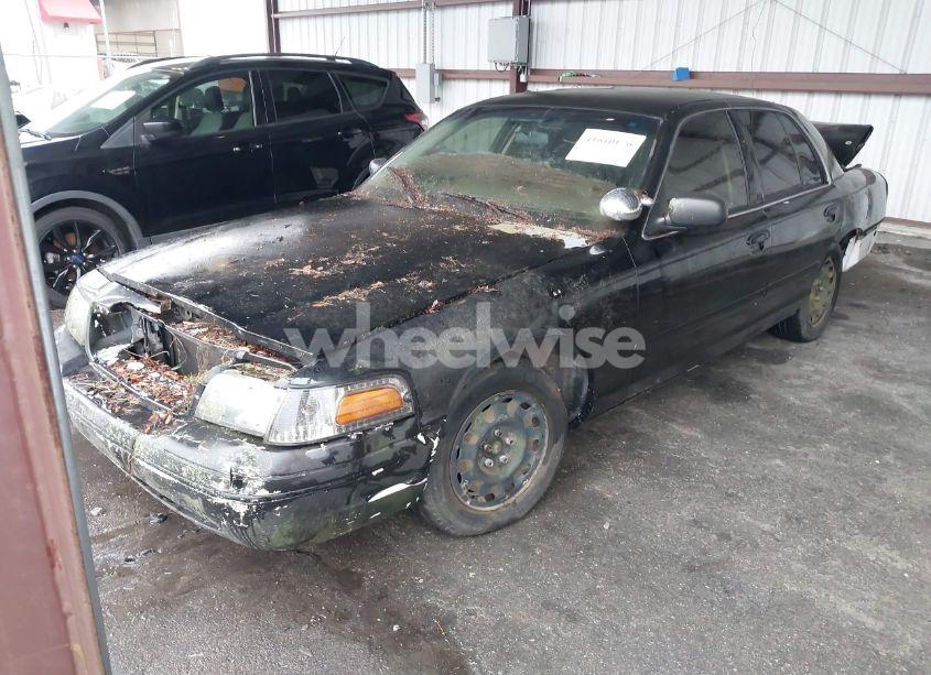 Photo 2 of 2000 Ford Crown VICTORIA POLICE INTERCEPTOR (VIN 2FAFP71W4YX199199)
