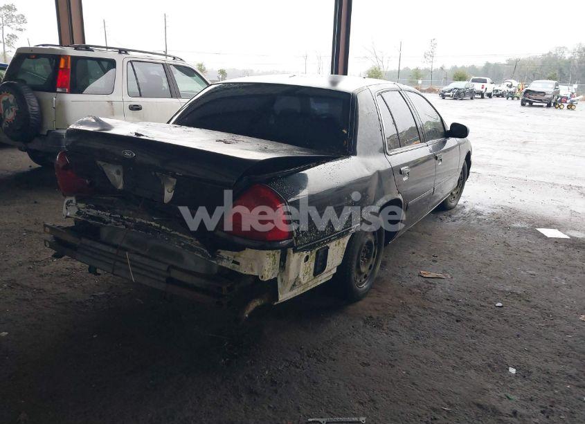 Photo 4 of 2000 Ford Crown VICTORIA POLICE INTERCEPTOR (VIN 2FAFP71W4YX199199)