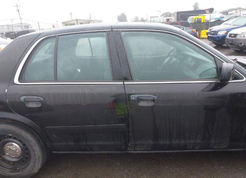 Photo 13 of 2001 Ford Crown VICTORIA POLICE INTERCEPTOR (VIN 2FAFP71W51X204142)