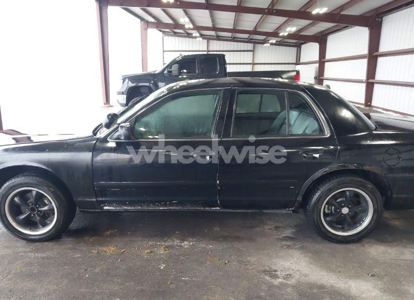 Photo 14 of 2007 Ford Crown VICTORIA POLICE/POLICE INTERCEPTOR (VIN 2FAFP71W57X159843)