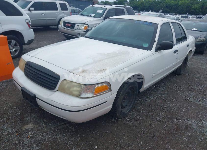 Photo 2 of 2000 Ford Crown VICTORIA POLICE INTERCEPTOR (VIN 2FAFP71W5YX204281)