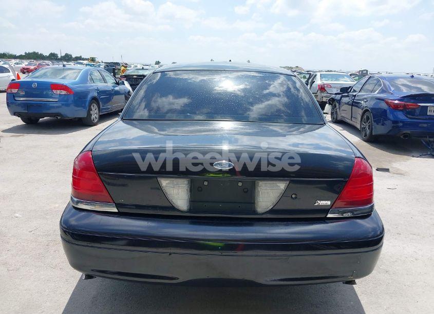 Photo 16 of 2004 Ford Crown VICTORIA POLICE (VIN 2FAFP71W64X142190)
