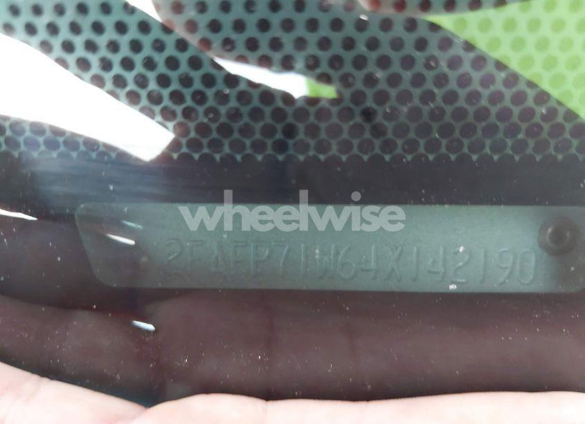 Photo 9 of 2004 Ford Crown VICTORIA POLICE (VIN 2FAFP71W64X142190)