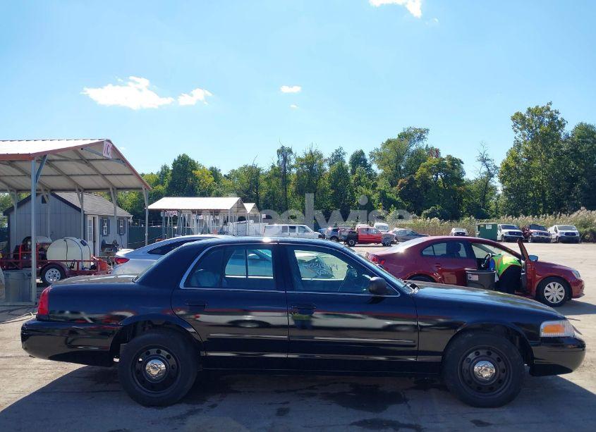 Photo 13 of 2006 Ford Crown VICTORIA POLICE/POLICE INTERCEPTOR (VIN 2FAFP71W66X102775)