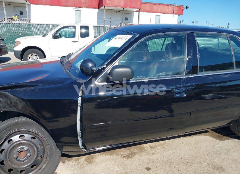 Photo 17 of 2006 Ford Crown VICTORIA POLICE/POLICE INTERCEPTOR (VIN 2FAFP71W66X102775)