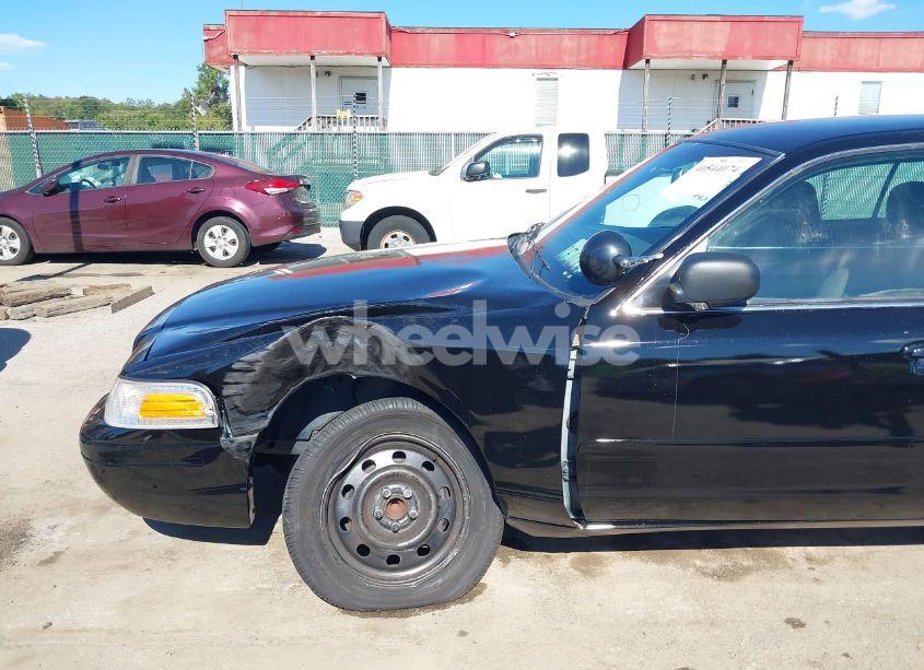 Photo 6 of 2006 Ford Crown VICTORIA POLICE/POLICE INTERCEPTOR (VIN 2FAFP71W66X102775)