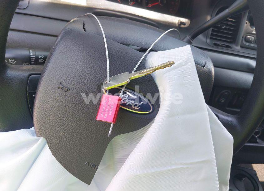 Photo 11 of 2006 Ford Crown VICTORIA POLICE/POLICE INTERCEPTOR (VIN 2FAFP71W66X115574)