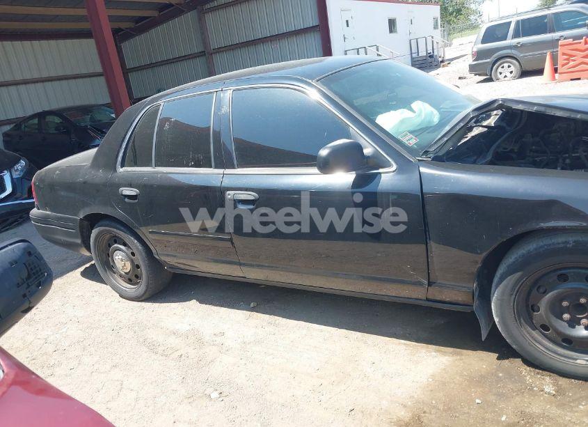 Photo 13 of 2006 Ford Crown VICTORIA POLICE/POLICE INTERCEPTOR (VIN 2FAFP71W66X115574)