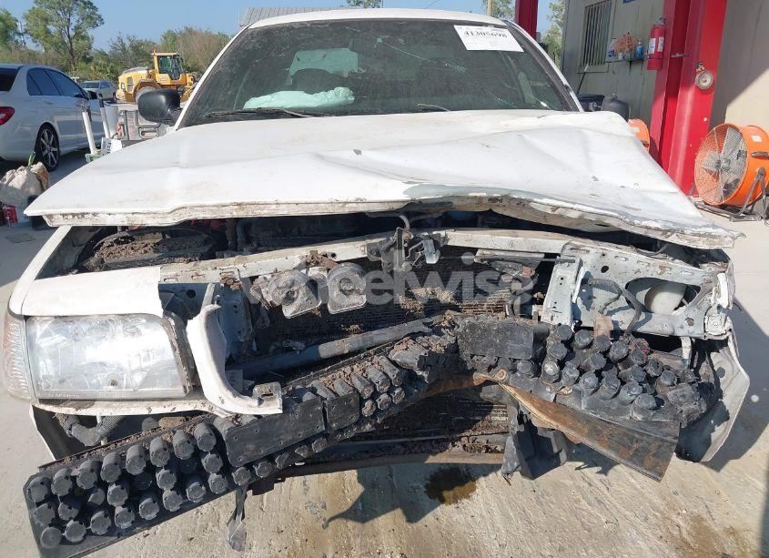 Photo 6 of 2006 Ford Crown VICTORIA POLICE/POLICE INTERCEPTOR (VIN 2FAFP71W66X154312)