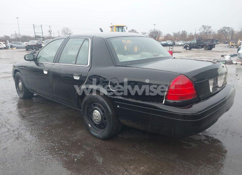 Photo 3 of 2006 Ford Crown VICTORIA POLICE/POLICE INTERCEPTOR (VIN 2FAFP71W66X166749)