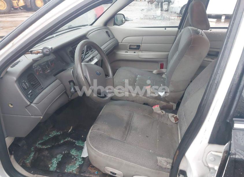 Photo 5 of 2006 Ford Crown VICTORIA POLICE/POLICE INTERCEPTOR (VIN 2FAFP71W66X166749)