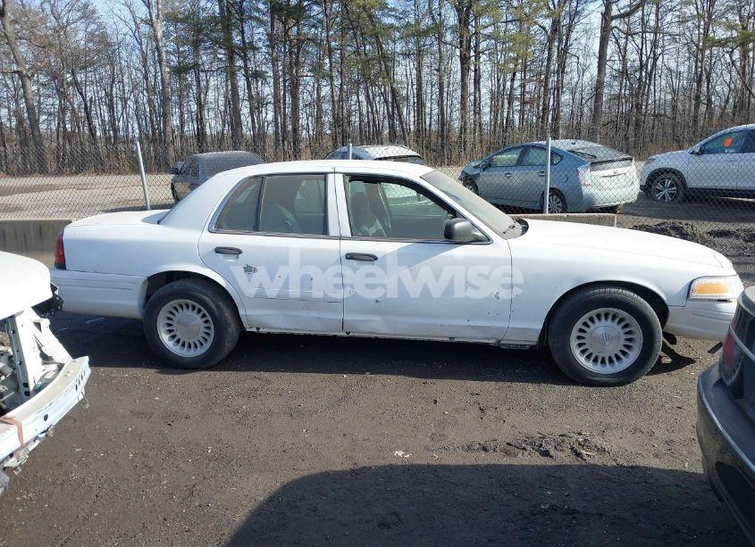 Photo 13 of 2006 Ford Crown VICTORIA POLICE/POLICE INTERCEPTOR (VIN 2FAFP71W76X103885)