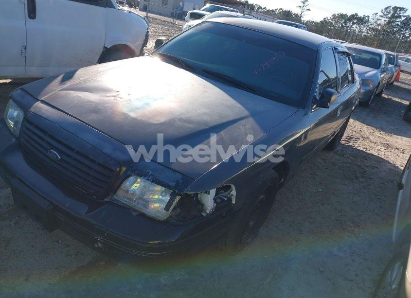 Photo 2 of 2006 Ford Crown VICTORIA POLICE/POLICE INTERCEPTOR (VIN 2FAFP71W86X102762)