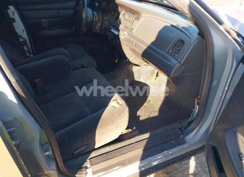 Photo 5 of 2006 Ford Crown VICTORIA POLICE/POLICE INTERCEPTOR (VIN 2FAFP71W86X102762)