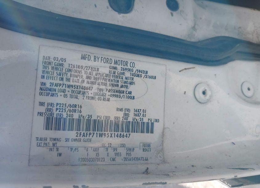 Photo 9 of 2005 Ford Crown VICTORIA POLICE (VIN 2FAFP71W95X148647)