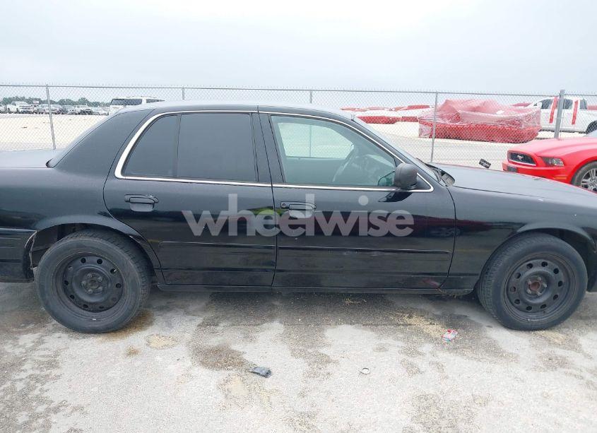 Photo 13 of 2007 Ford Crown VICTORIA POLICE/POLICE INTERCEPTOR (VIN 2FAFP71W97X163376)