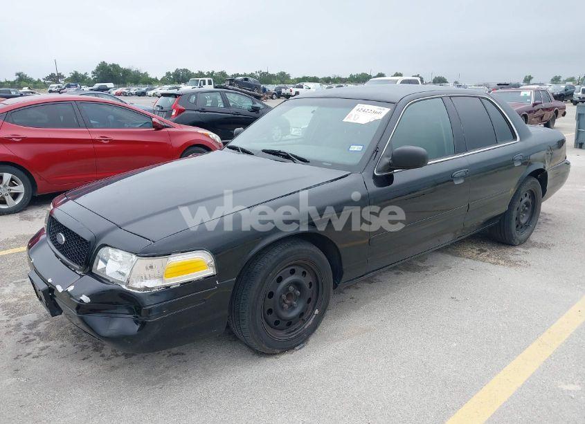 Photo 2 of 2007 Ford Crown VICTORIA POLICE/POLICE INTERCEPTOR (VIN 2FAFP71W97X163376)