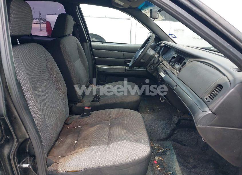 Photo 5 of 2007 Ford Crown VICTORIA POLICE/POLICE INTERCEPTOR (VIN 2FAFP71W97X163376)