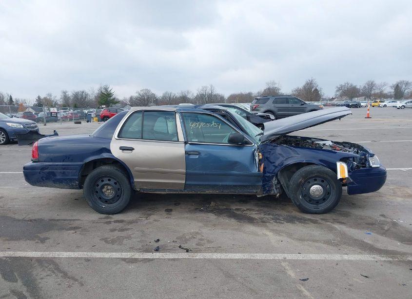 Photo 14 of 2007 Ford Crown VICTORIA POLICE/POLICE INTERCEPTOR (VIN 2FAFP71WX7X149986)