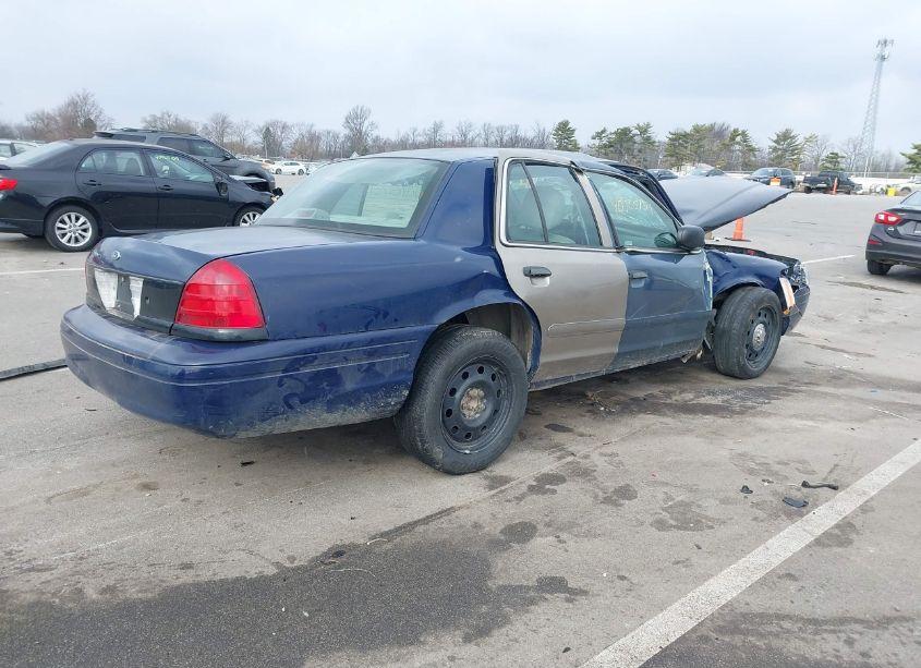 Photo 4 of 2007 Ford Crown VICTORIA POLICE/POLICE INTERCEPTOR (VIN 2FAFP71WX7X149986)