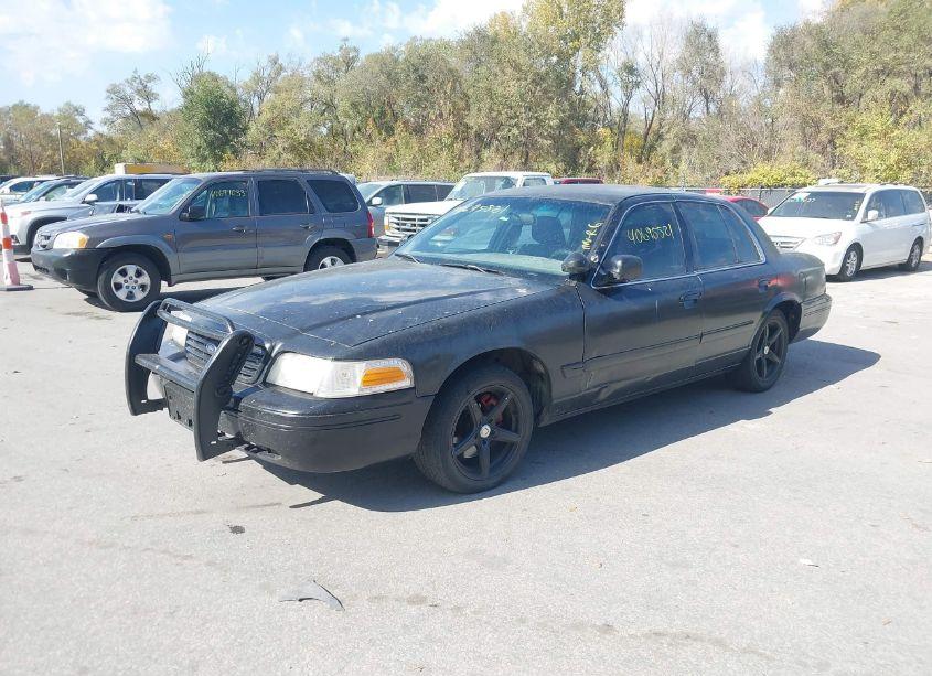 Photo 2 of 2000 Ford Crown VICTORIA POLICE INTERCEPTOR (VIN 2FAFP71WXYX148581)