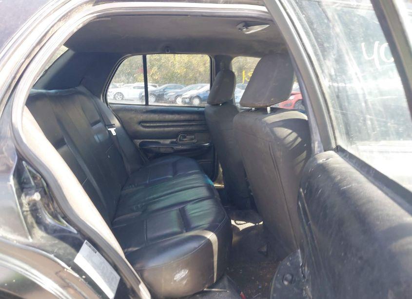 Photo 8 of 2000 Ford Crown VICTORIA POLICE INTERCEPTOR (VIN 2FAFP71WXYX148581)