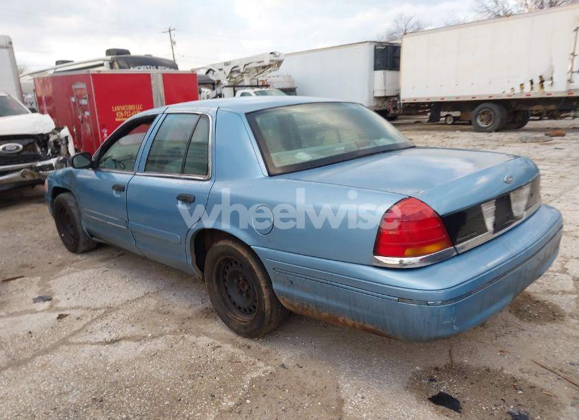 Photo 3 of 2000 Ford Crown VICTORIA COMMERCIAL APPLICATIONS (VIN 2FAFP72W4YX181431)