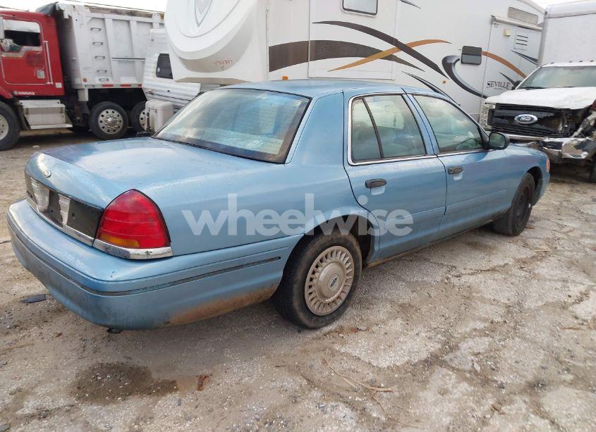 Photo 4 of 2000 Ford Crown VICTORIA COMMERCIAL APPLICATIONS (VIN 2FAFP72W4YX181431)