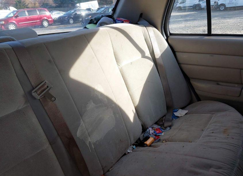 Photo 8 of 2007 Ford Crown VICTORIA STANDARD (VIN 2FAFP73V47X129527)