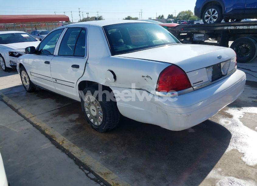 Photo 3 of 2006 Ford Crown VICTORIA STANDARD (VIN 2FAFP73V96X148122)