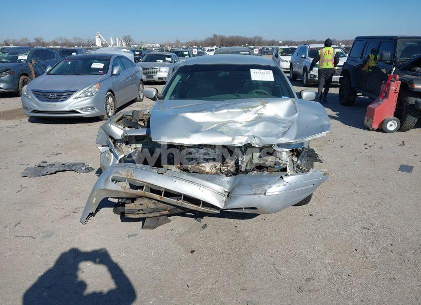 Photo 6 of 2001 Ford Crown VICTORIA (VIN 2FAFP73W01X203624)