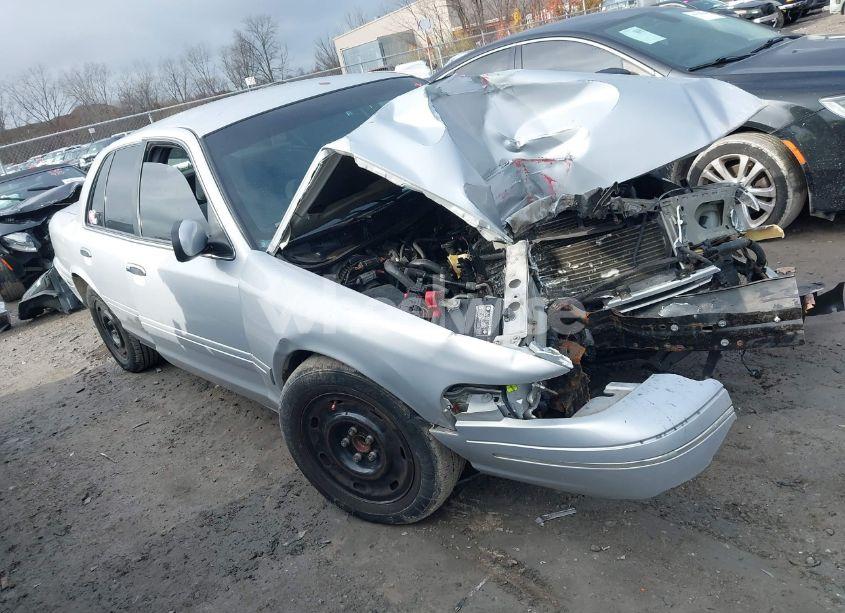 2003 Ford Crown VICTORIA STANDARD (VIN 2FAFP73W03X127423) main photo