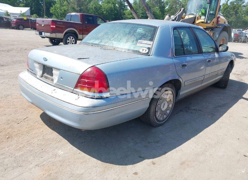 Photo 4 of 2003 Ford Crown VICTORIA STANDARD (VIN 2FAFP73W03X140169)