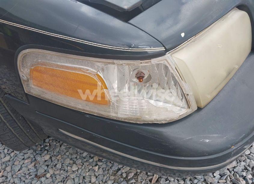 Photo 13 of 1998 Ford Crown VICTORIA (VIN 2FAFP73W2WX100941)