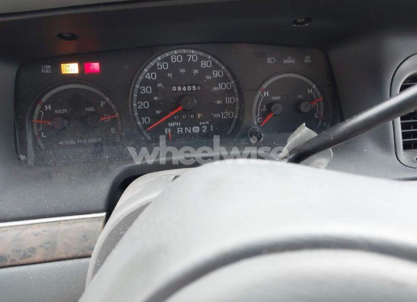 Photo 7 of 1998 Ford Crown VICTORIA (VIN 2FAFP73W3WX128232)