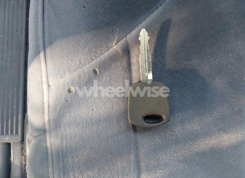 Photo 11 of 1999 Ford Crown VICTORIA (VIN 2FAFP73W5XX231735)