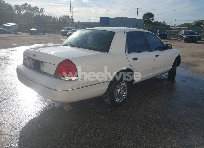Photo 4 of 1999 Ford Crown VICTORIA (VIN 2FAFP73W5XX231735)
