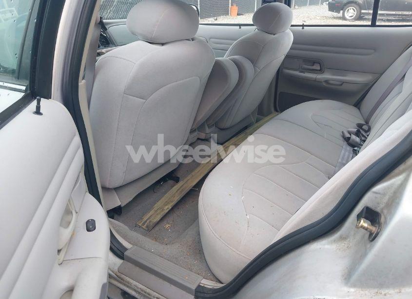 Photo 8 of 2000 Ford Crown VICTORIA (VIN 2FAFP73W6YX194471)