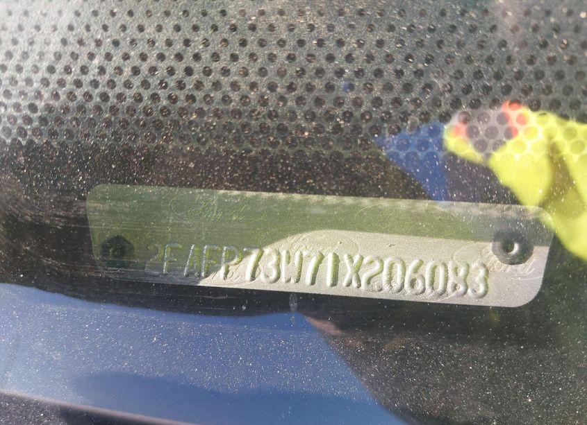 Photo 9 of 2001 Ford Crown VICTORIA (VIN 2FAFP73W71X206083)