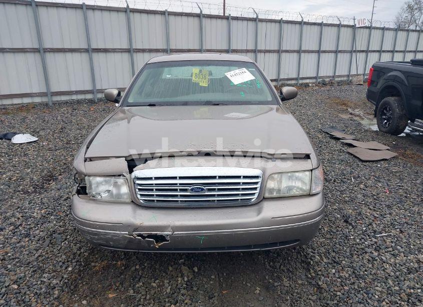 Photo 12 of 2002 Ford Crown VICTORIA STANDARD (VIN 2FAFP73W72X106096)
