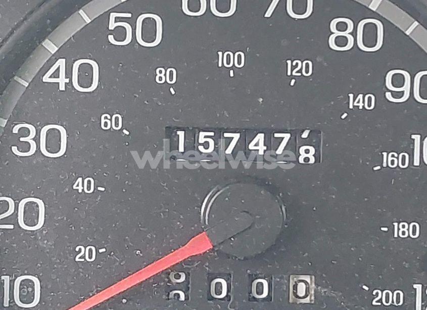 Photo 15 of 2002 Ford Crown VICTORIA STANDARD (VIN 2FAFP73W72X106096)