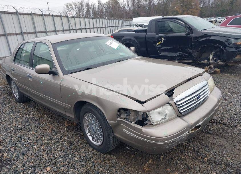 Photo 6 of 2002 Ford Crown VICTORIA STANDARD (VIN 2FAFP73W72X106096)